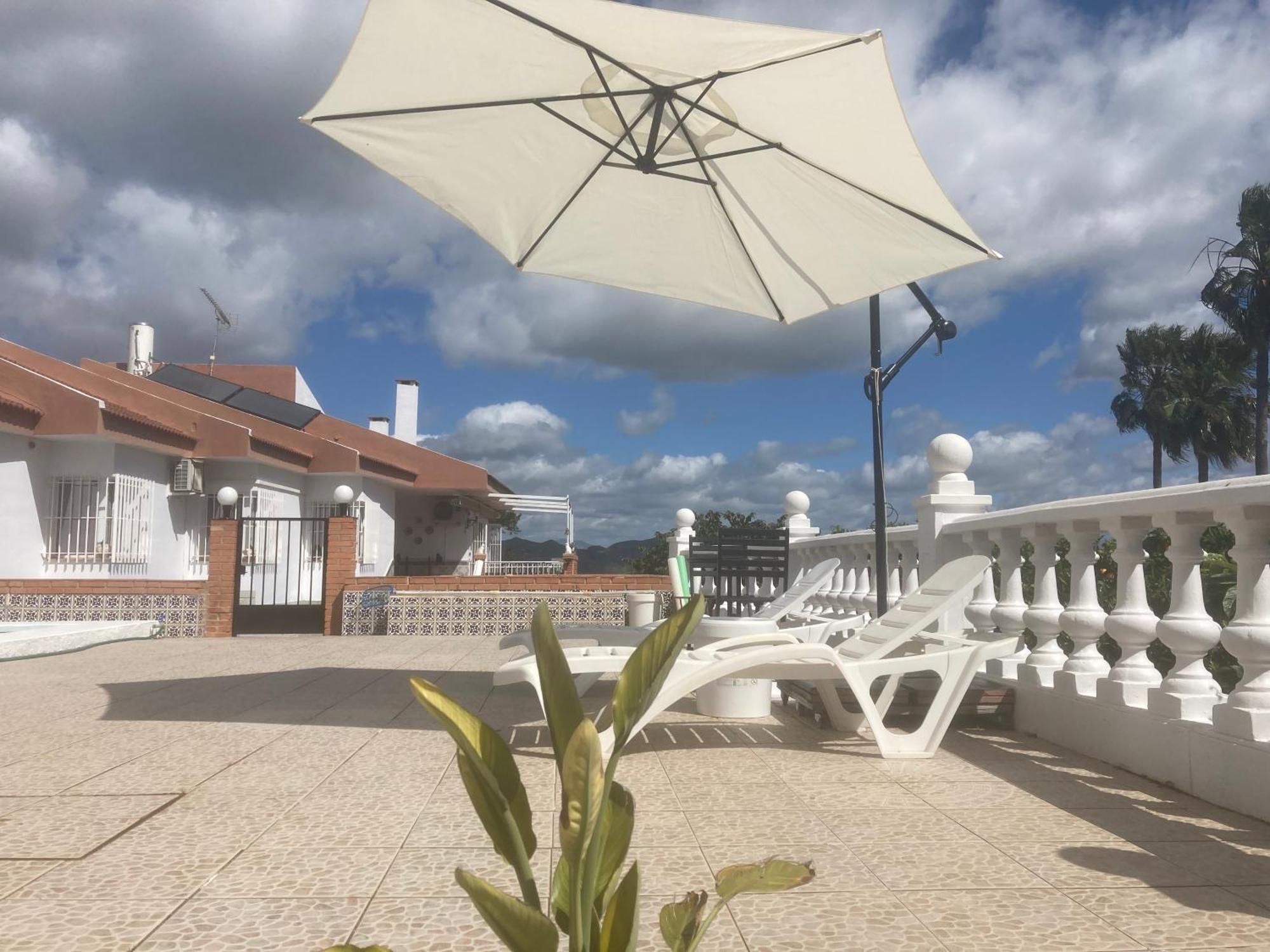 Vakantieverblijf Villa Kluever Alhaurín de la Torre Екстериор снимка